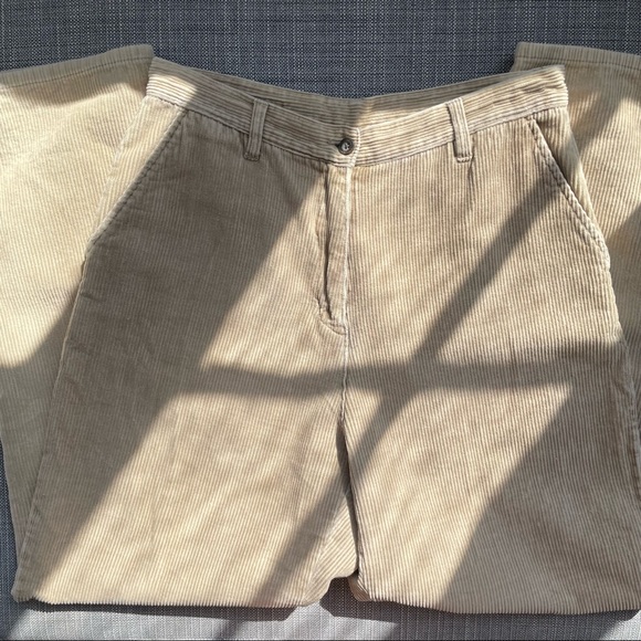 Vintage Woolrich Corduroy High Rise Pants- 31” waist - Picture 2 of 16